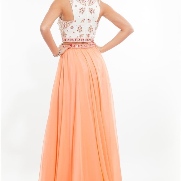 Rachel Allen Prom Dress - Picture 2 of 4